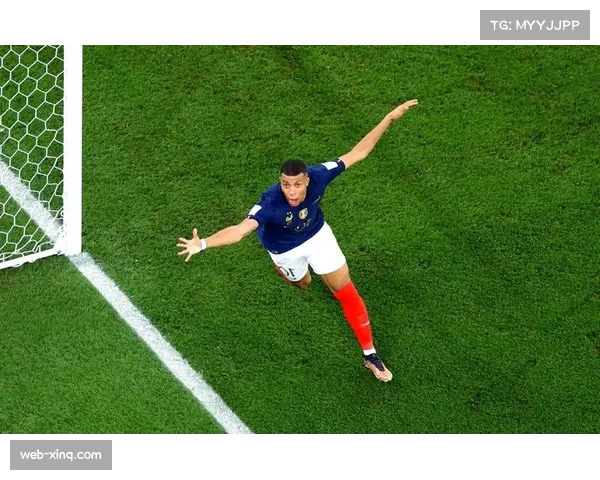 法国主场迎战乌克兰，姆巴佩率队冲击世界杯直通门票