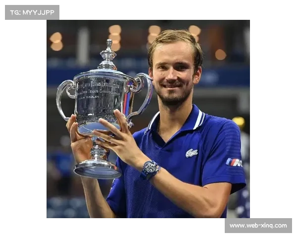 梅德韦杰夫阿拉木图站三盘鏖战夺冠，终结882天冠军荒。